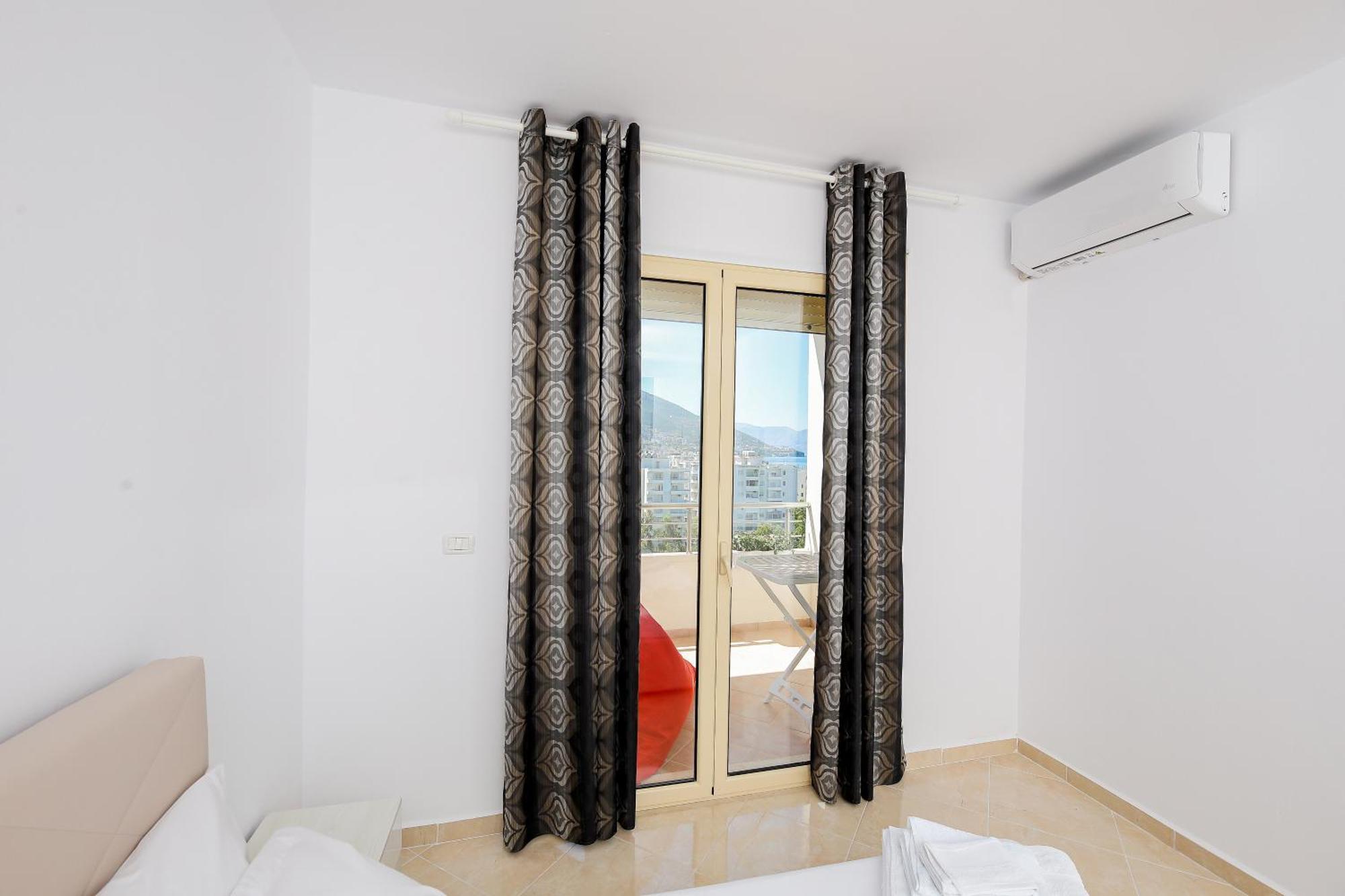 Sea Gem Apartment Vlorë Exterior foto
