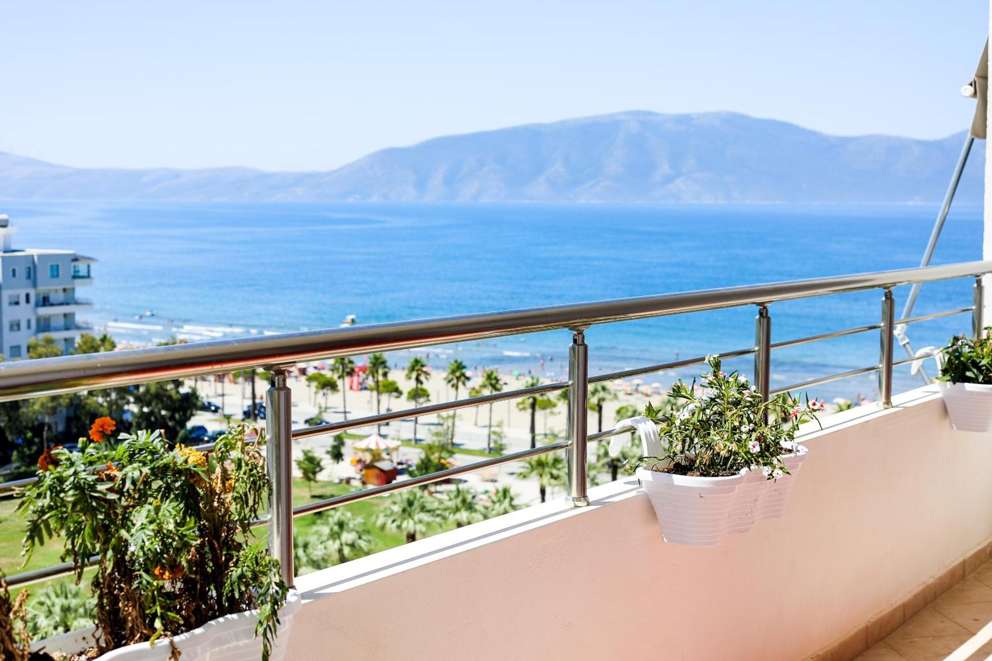 Sea Gem Apartment Vlorë Exterior foto